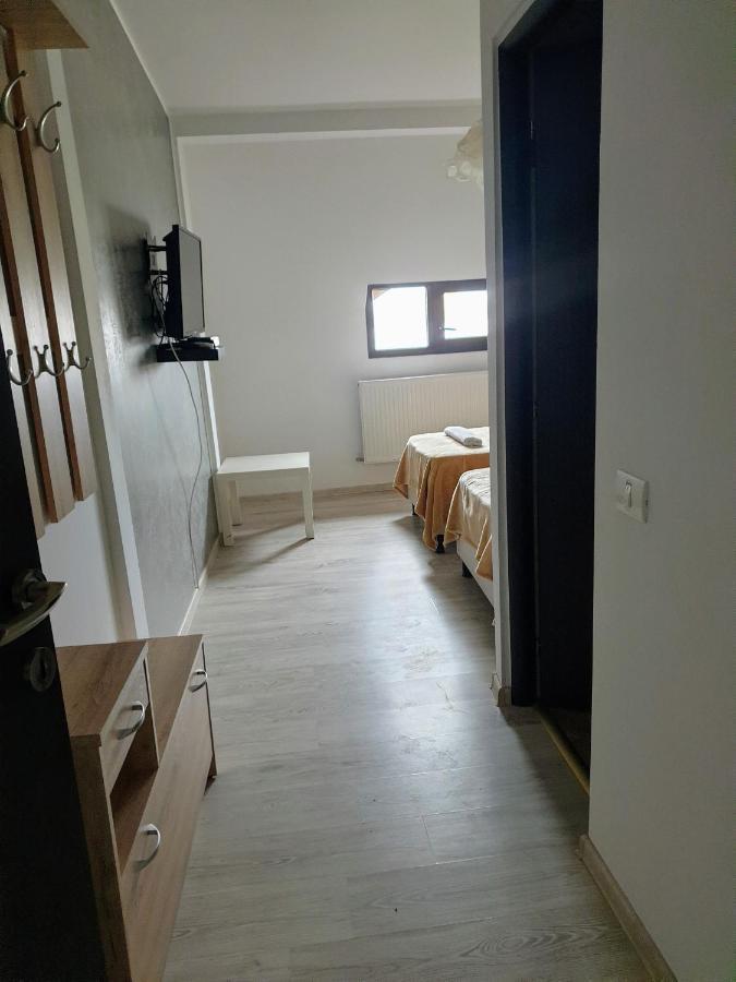 Hotel Queen 布加勒斯特 外观 照片